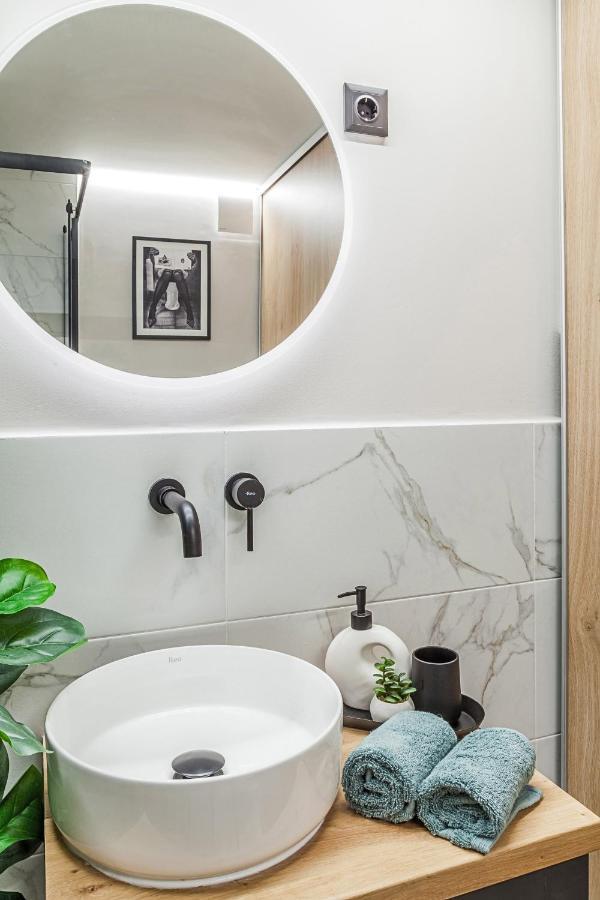 Central Stylish Apartment *